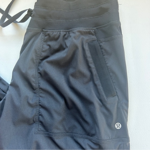 Lululemon Dance Studio Mid-Rise Pant Black Size 12 - Picture 4 of 13